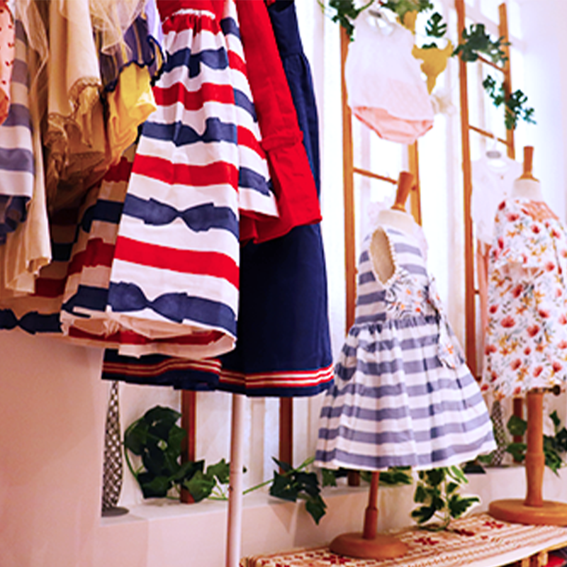 vetements_enfant_decoration_carree